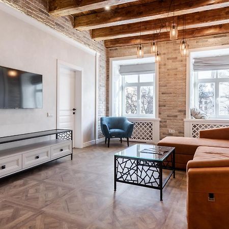 View On Rynok Square Apartments إلفيف المظهر الخارجي الصورة