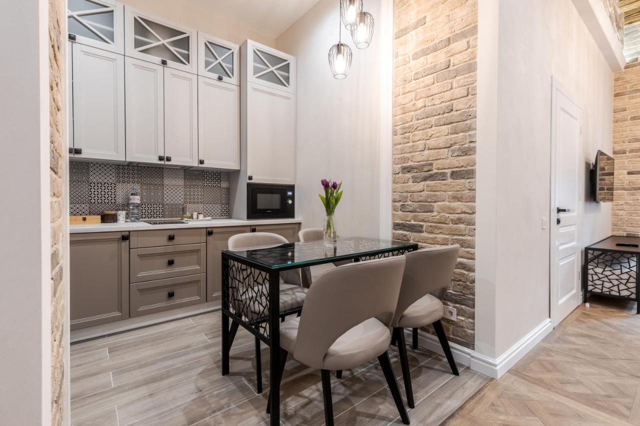 View On Rynok Square Apartments إلفيف المظهر الخارجي الصورة