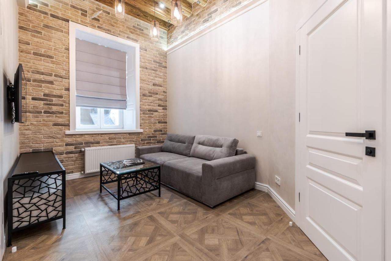 View On Rynok Square Apartments إلفيف المظهر الخارجي الصورة