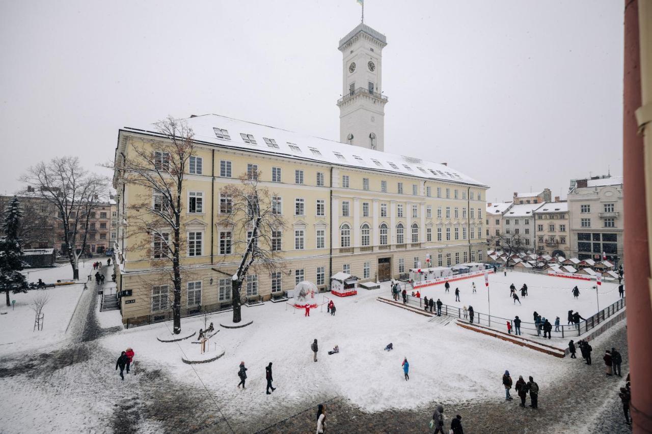 View On Rynok Square Apartments إلفيف المظهر الخارجي الصورة