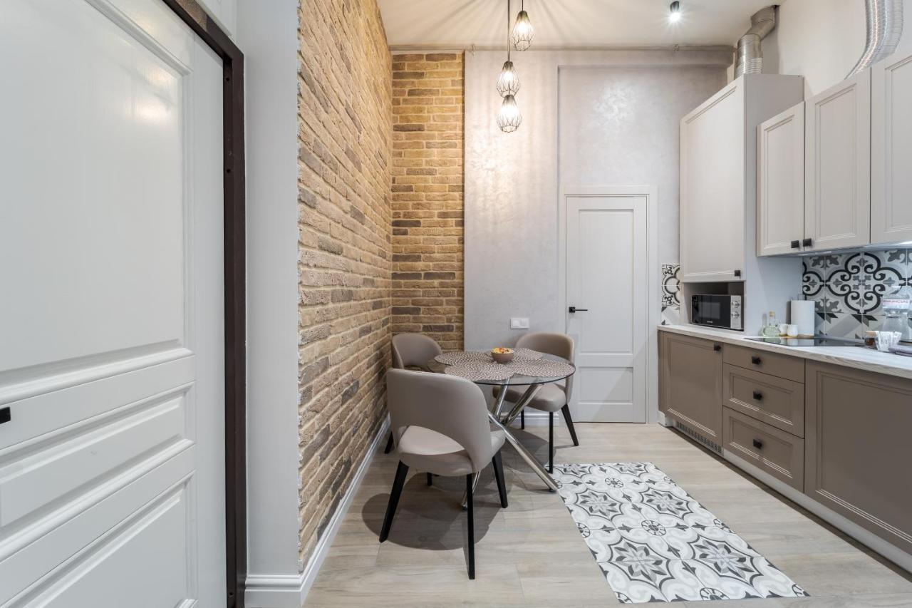 View On Rynok Square Apartments إلفيف المظهر الخارجي الصورة
